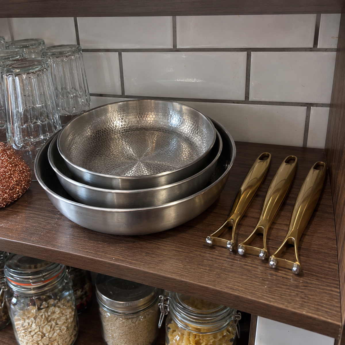 Batterie de cuisine en titane Forneau